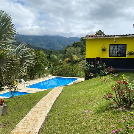 Alojamiento Campestre. San Carlos, Antioquia. Hotel Exterior photo
