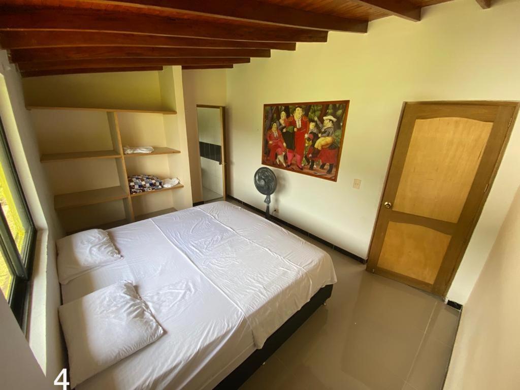 Alojamiento Campestre. San Carlos, Antioquia. Hotel Exterior photo