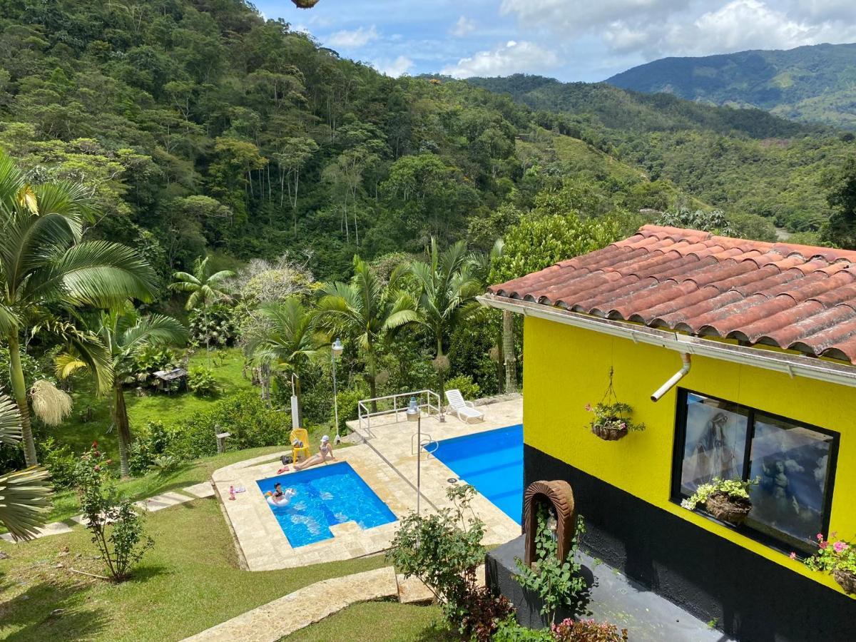 Alojamiento Campestre. San Carlos, Antioquia. Hotel Exterior photo